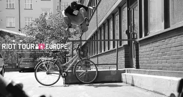 Dc-Riot-Tour-Europa-2011