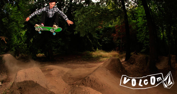Volcom-Stone-Age-Presents--Day-in-the-Dirt