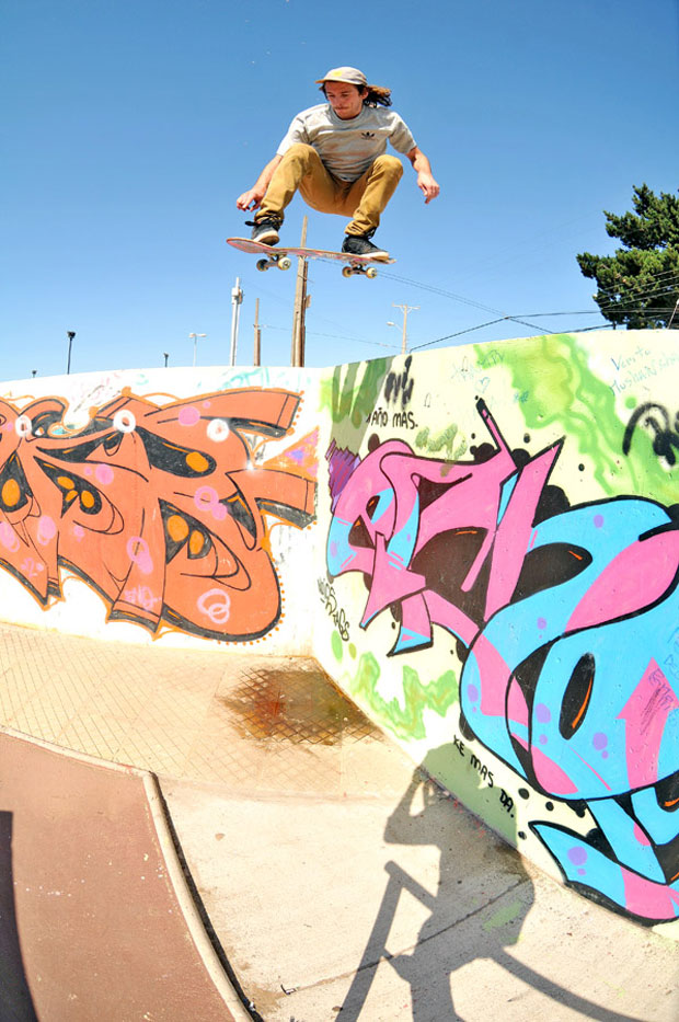Luis-Balmaceda-ollie-Con-con