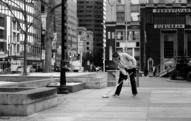 MarkSuciu_sweeping_Mulhern_750_Patineta