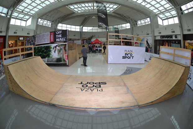 vans-plaza-el-trebol