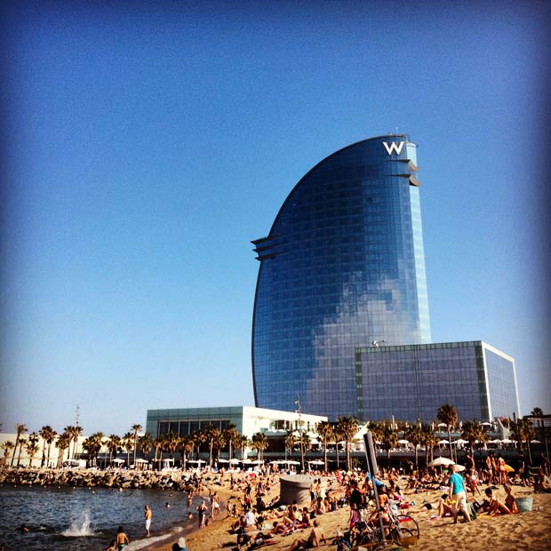 Mathias-Torres-por-Europa-Playa-Barcelona