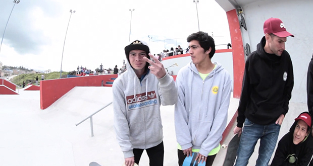 Alejandro-Celis-en-Demo-del-nuevo-Skatepark-de-Tulcan,-Ecuador