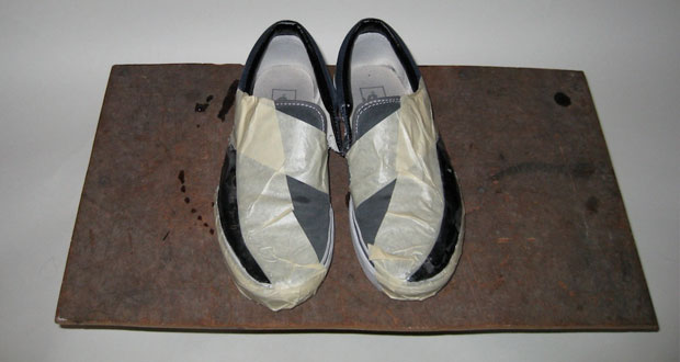 Cómo-arreglar-tus-zapatillas-de-skate-con-Shoe-Goo-07