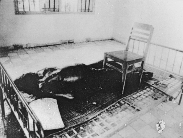 Carlos Johannes en Toul Sleng Museo del Genocidio-35
