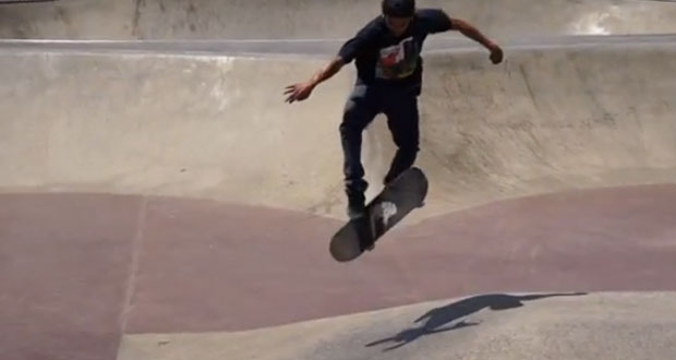 360-flip-to-flip-carlos-lastra