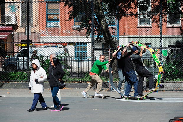 Brad-Cromer-es-PRO-para-Krooked-Skateboards2
