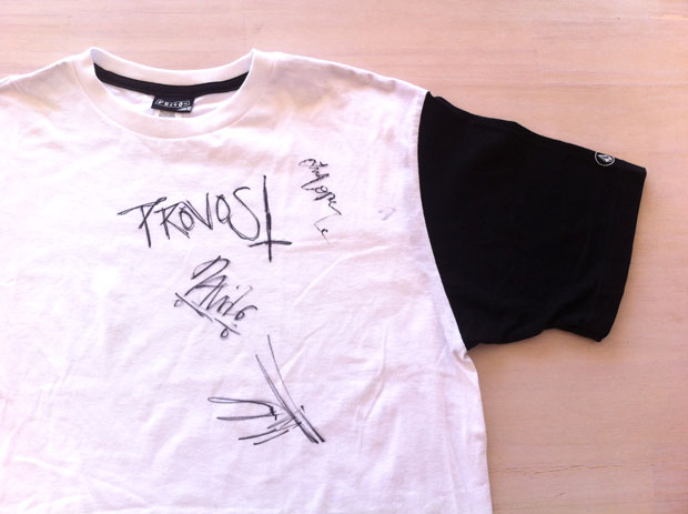 polera-firmada-volcom-2