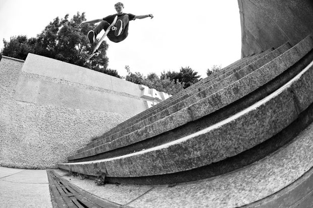 Flip-Skateboards--European-Skate-Tour-Red-Bull-Arto-Saari-Fotos-13