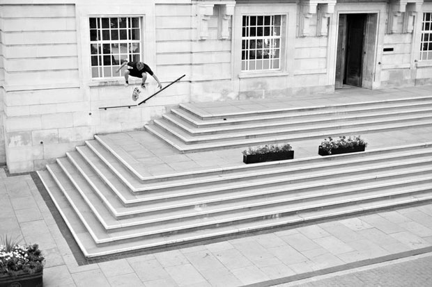 Flip-Skateboards--European-Skate-Tour-Red-Bull-Arto-Saari-Fotos-34