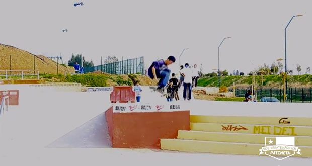 Manteka-Desliz--Tomy-Moreno-en-Skatepark-Peñalolen