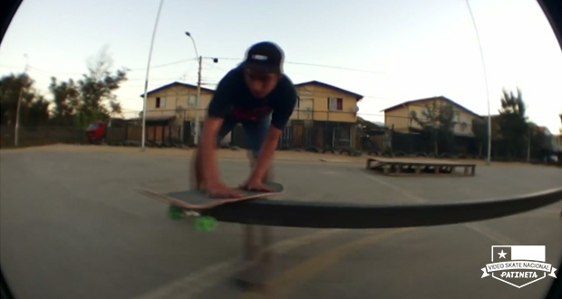 PaineSkate--jose-correa---jugando-con-la-patineta