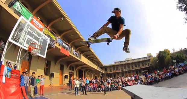 Destroy-Demostración-Colegio-Sagrados-Corazones-Alameda-patineta