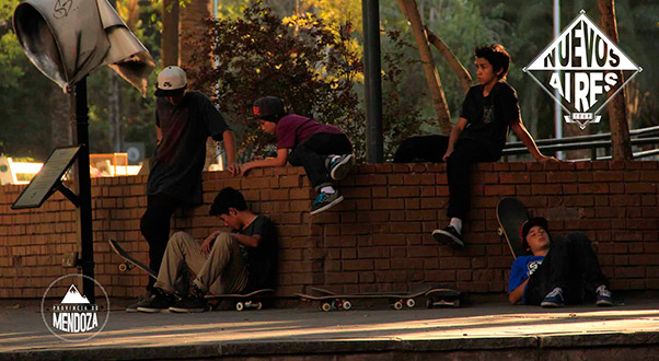 Alvarie-skateboards-Nuevos-Aires-Cap1Patineta1jpg