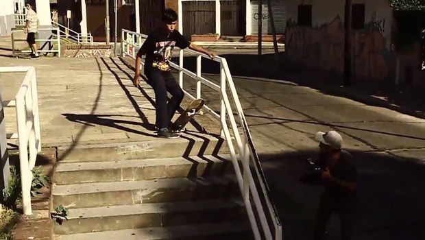 Alvarie-Skateboards-–-NUEVOS-AIRES-TOUR-–-CAP.-3-patineta1