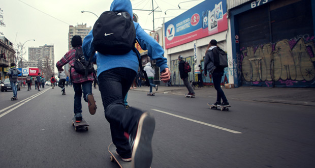 Día-Mundial-del-Skate-2014--Santiago-de-Chile-por-Pablo-Bell