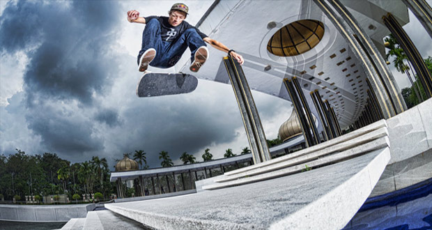 RedBull-Skateboarding--Lejos-del-Ecuador-Episodio-2