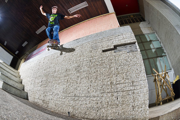 RedBull-Skateboarding--Lejos-del-Ecuador-Episodio-3-1