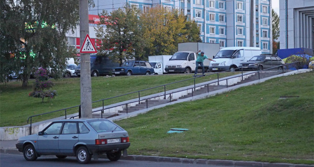 Absurd-Skateboards--Effect-of-Growing-Fury---Gosha-Konyshev---Skate-Ruso