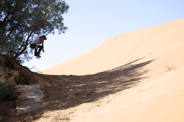 Redbull-skateboarding--Patinar-en-el-desierto-Fotos-patineta-7