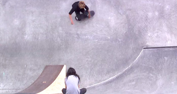 The-Berrics--Jump-Ramp---Curren-Caples-y-Trevor-Colden-patineta