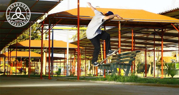 TheDudes-Skateboarding--Claudio-Donoso---Control
