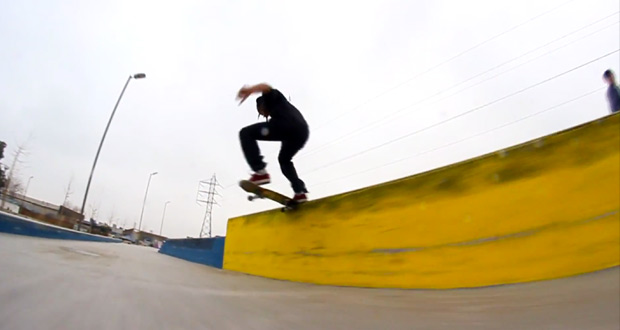_Manteka-Desliz---Jorge-Machuca--patineta