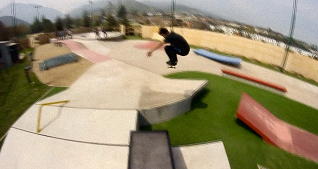 Manteka-Desliz--Visitando-Skatepark-de-Lo-Barnechea