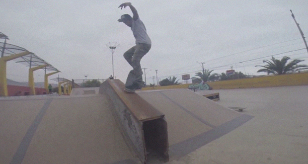Merkén-Skateboards--Kalaka,-Rapa---Parques