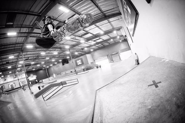 The-Berrics--Welcome-Back-David-Gonzalez-interior-patineta