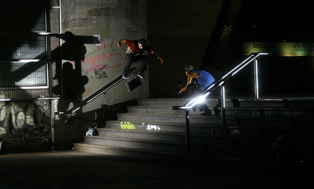 Justice-Skateboards--Alonso-Moya-Pro-Model-2014-interior-3