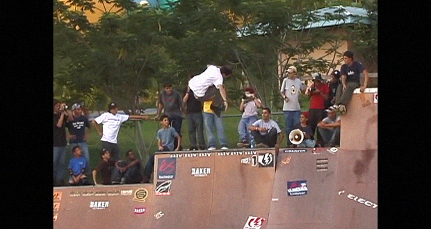 Kill-Tapes--2004-Baker-Tour-in-Puerto-Rico