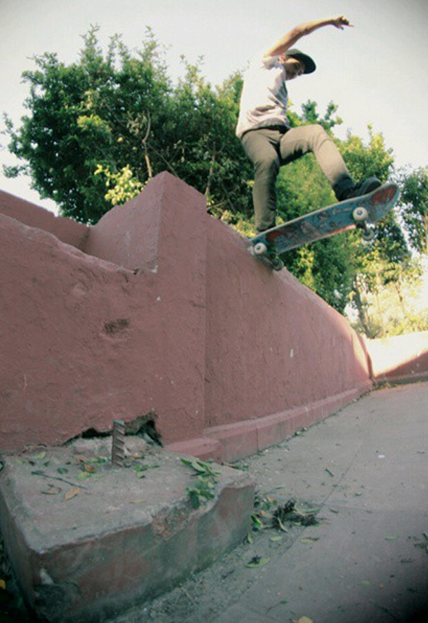 diamond-skateshop-rodrigo-beltran-bs-tailslide