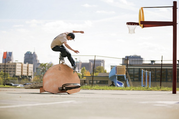 016-AaronHerrington_BackSmith_Coulthard-840x560