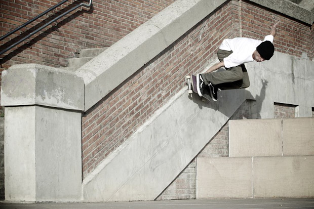 LIVEalex early grab wallride toulouse_750