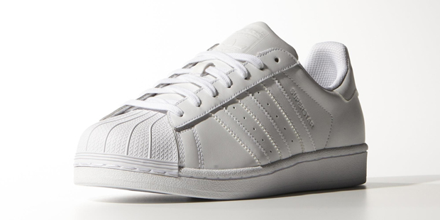 La-vuelta-de-la-adidas-Superstar-4