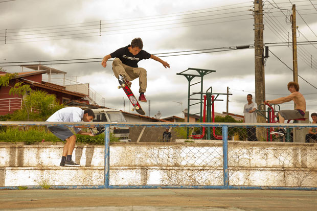 jorge-simoes-switch-bigspin-heel-brazil-alex-braza