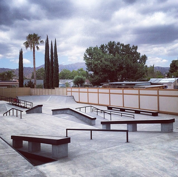 Shane-O'neill-muestra-su-casa-y-el-skatepark-de-su-patio-skatepark