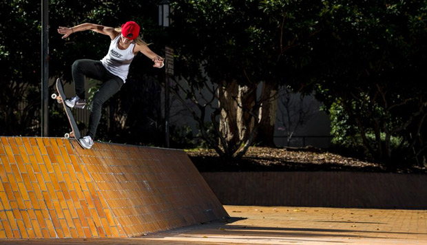 Leticia-Bufoni-en-Nike-Sb-Global-Team-interior