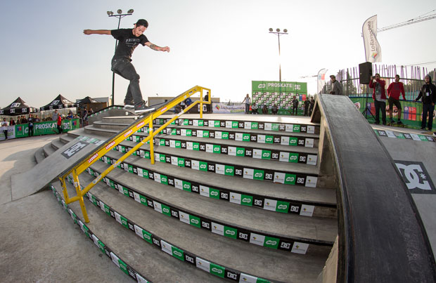 Cristian Navarrete - nollie frontside noseslide
