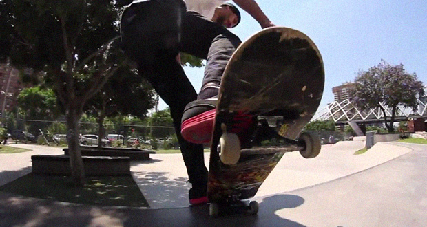 Ecoextreme.cl--Stavros-Razis-Las-Condes-Park---May-Line
