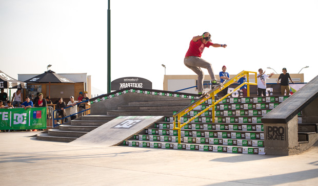 Jose Santander - frontside bluntslide