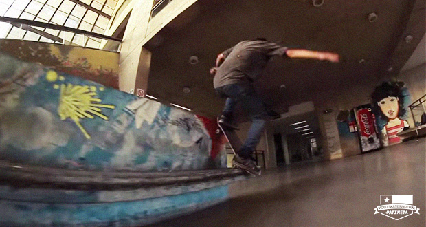 Mamá-estoy-en-toma---Skate-en-la-U.-Central