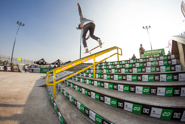 Sebastian Fernandez - backside lipslide