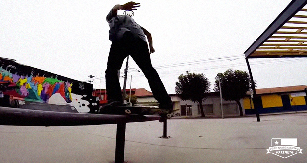 Santa-Crew-Skateboarding--Marcos-Carcamo---Plaza-de-Juegos