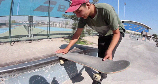 Cómo-hacer-Tailslide---Trick-Tip-por-Puente-Skate