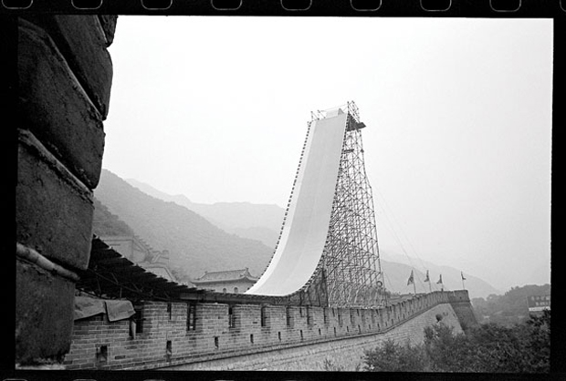 No-Olvidar-10-años-del-salto-de-Danny-Way-sobre-la-Muralla-China2