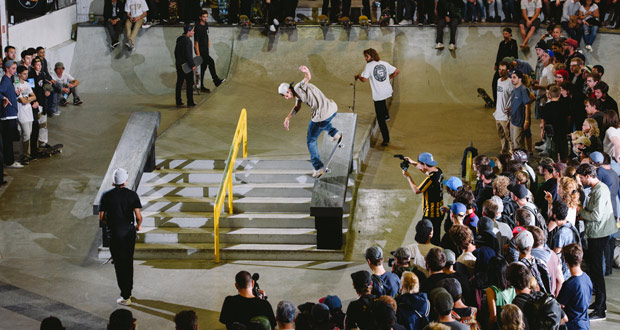 nike-bestrick-shelter-patineta