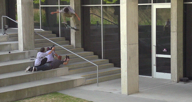 Etnies'-'Strobe-Lights-and-Motorbikes'-Video
