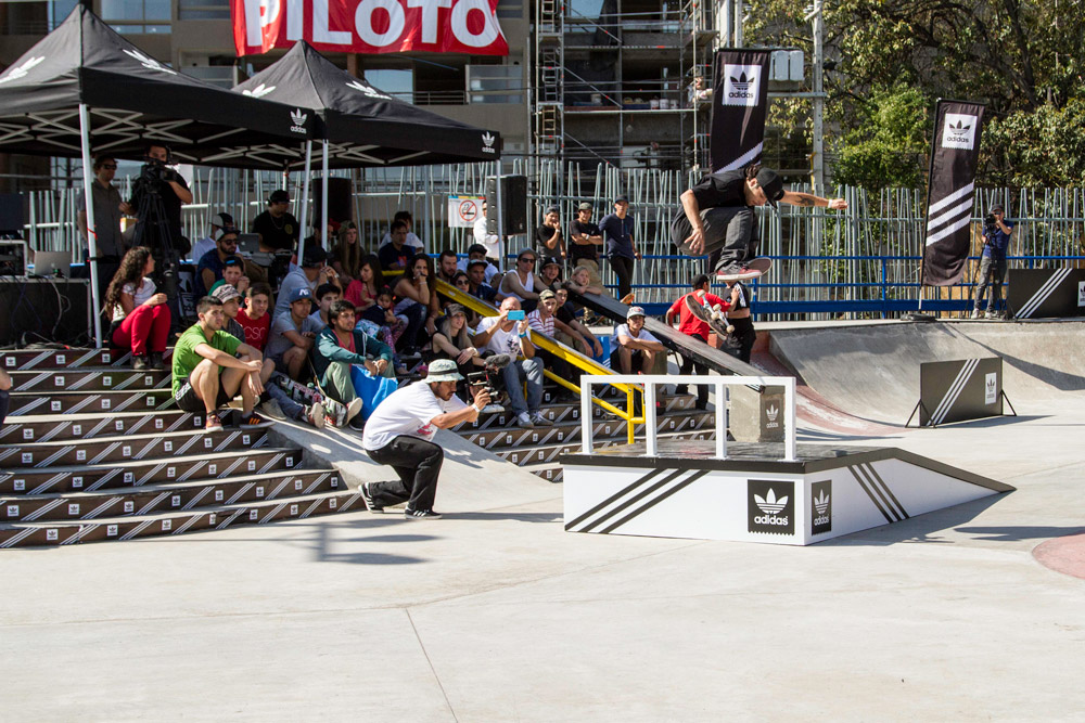 Emerson-Recabarren-Fs-Heelflip-melon